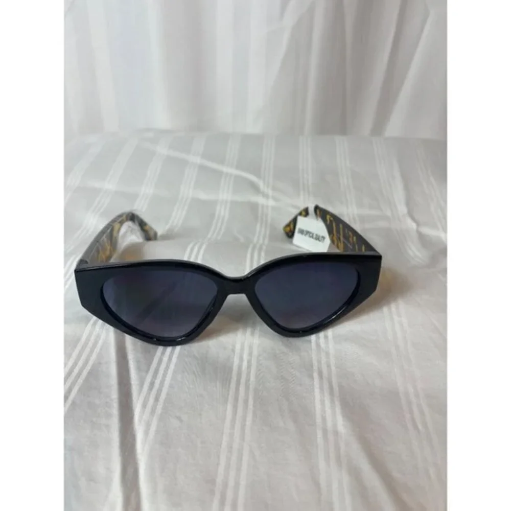 When I‎ Come Around Cat Eye Frame Sunglasses Tortoise